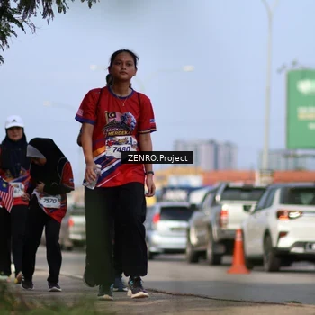 Runner Photo 6005075