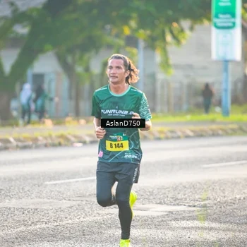 Runner Photo 6005111