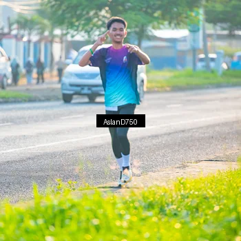 Runner Photo 6005131
