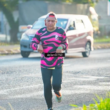 Runner Photo 6005316