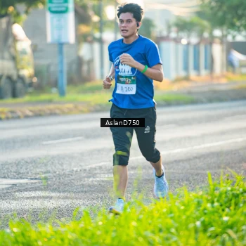 Runner Photo 6005324