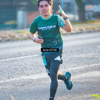 Runner Photo 6005327