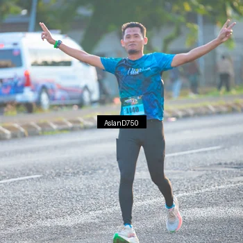 Runner Photo 6005336