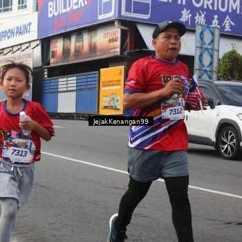 Runner Photo 6005394