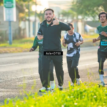 Runner Photo 6005426