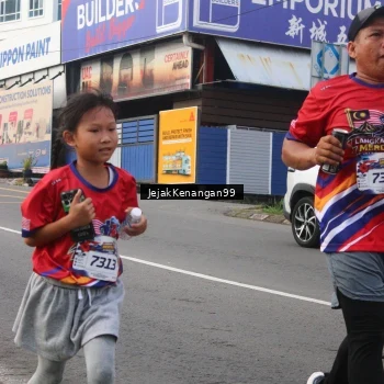 Runner Photo 6005442