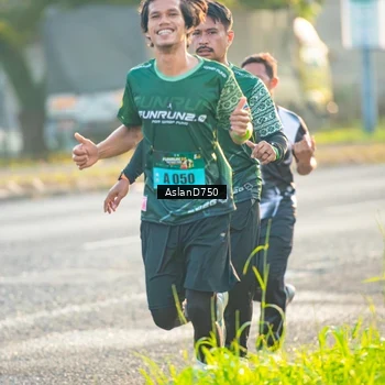 Runner Photo 6005475