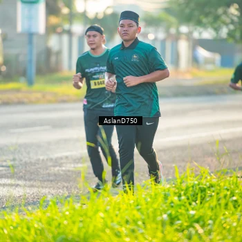 Runner Photo 6005542