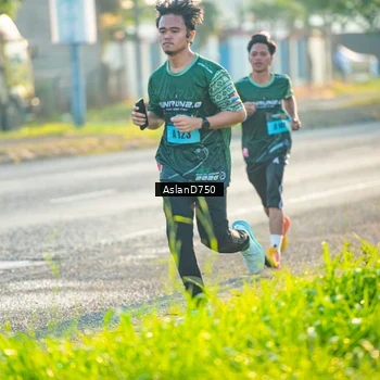 Runner Photo 6005557