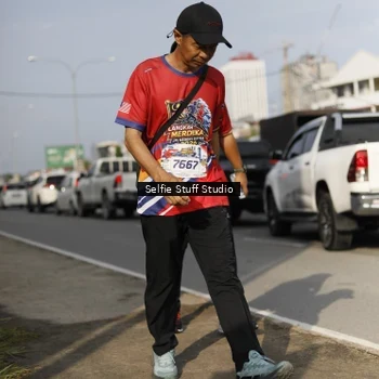 Runner Photo 6005560