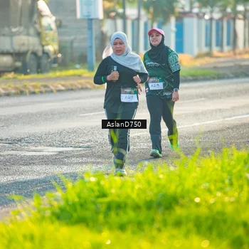 Runner Photo 6005613