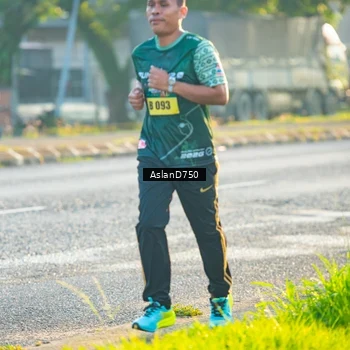 Runner Photo 6005619