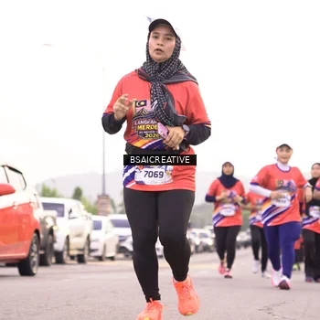 Runner Photo 6005664