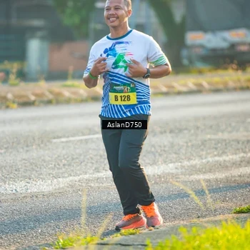 Runner Photo 6005666