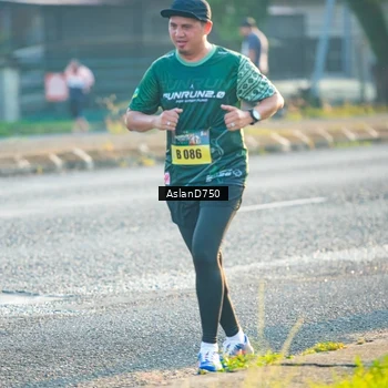 Runner Photo 6005670