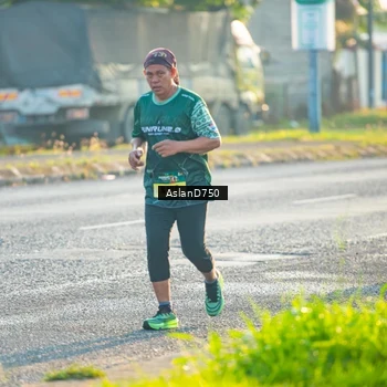 Runner Photo 6005679