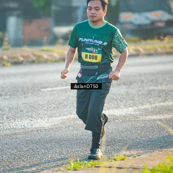 Runner Photo 6005705