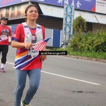 Runner Photo 6005722