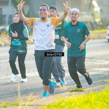 Runner Photo 6005741