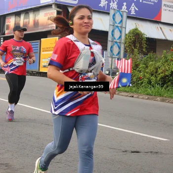 Runner Photo 6005743