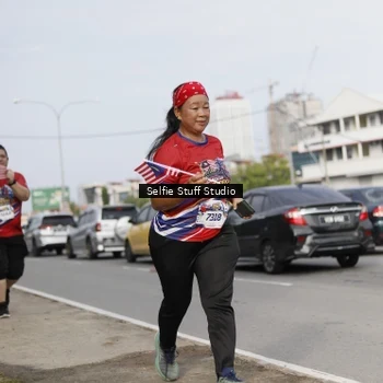 Runner Photo 6005773