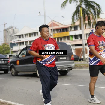 Runner Photo 6005799