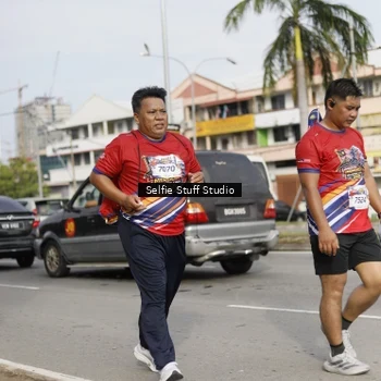 Runner Photo 6005810