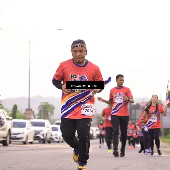 Runner Photo 6005814