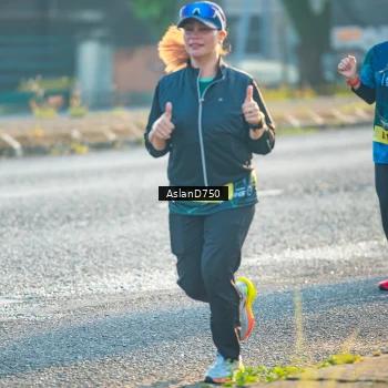 Runner Photo 6005815