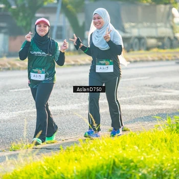 Runner Photo 6005825
