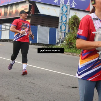 Runner Photo 6005836