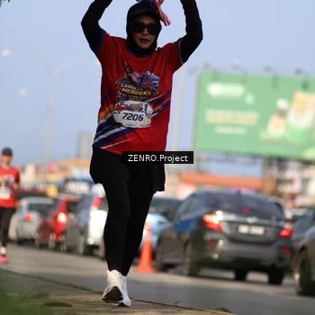 Runner Photo 6005848
