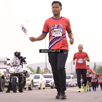 Runner Photo 6005853