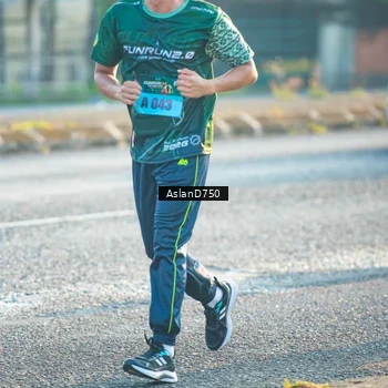 Runner Photo 6005858