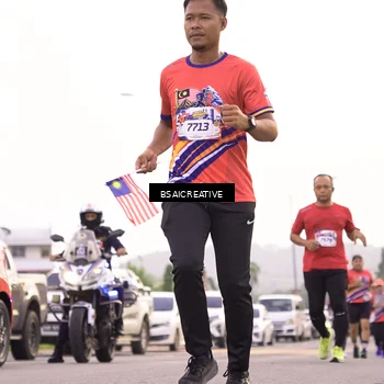 Runner Photo 6005869