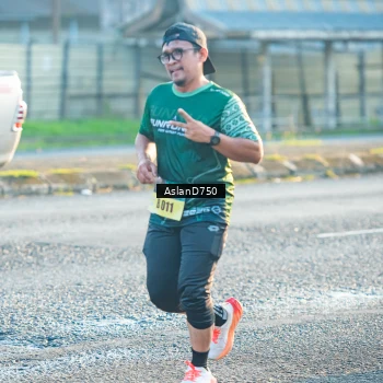 Runner Photo 6005872