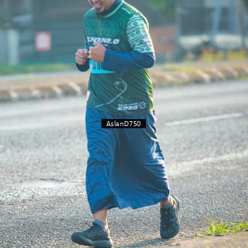 Runner Photo 6005876
