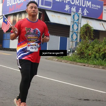 Runner Photo 6005899