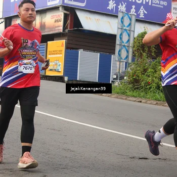 Runner Photo 6005903