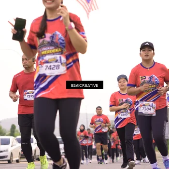 Runner Photo 6005913