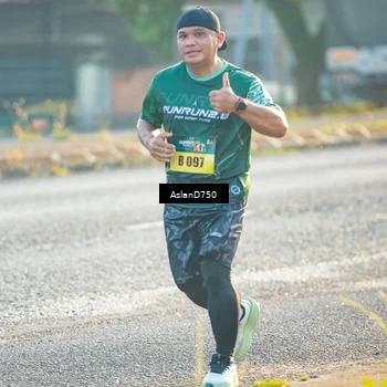 Runner Photo 6005918