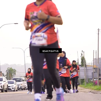 Runner Photo 6005937