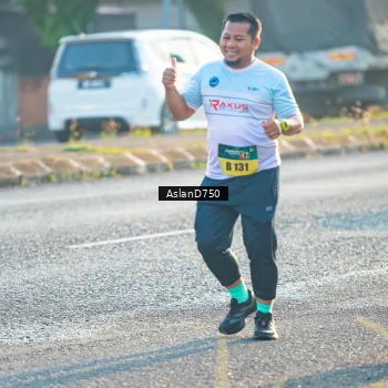Runner Photo 6005959