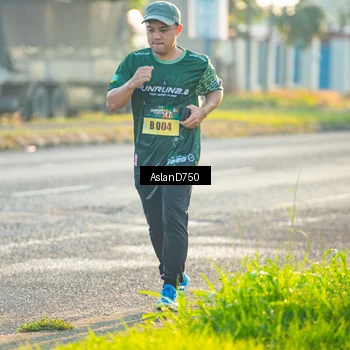 Runner Photo 6005979