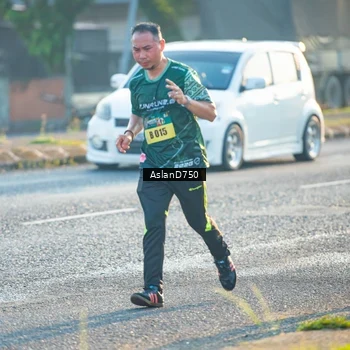 Runner Photo 6006000