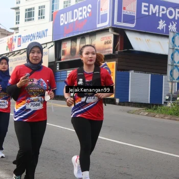 Runner Photo 6006006