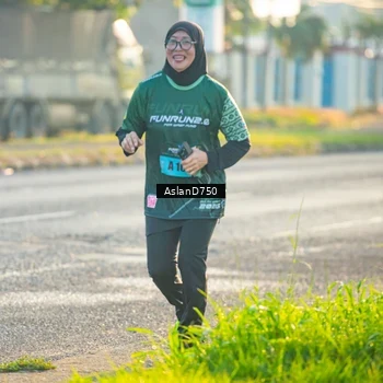 Runner Photo 6006007