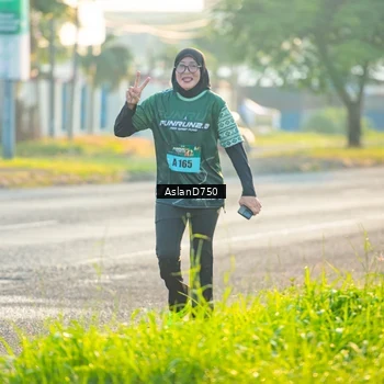 Runner Photo 6006008