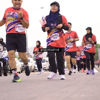 Runner Photo 6006012