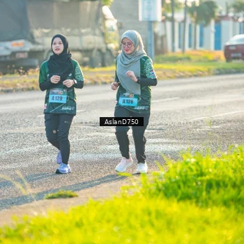 Runner Photo 6006016